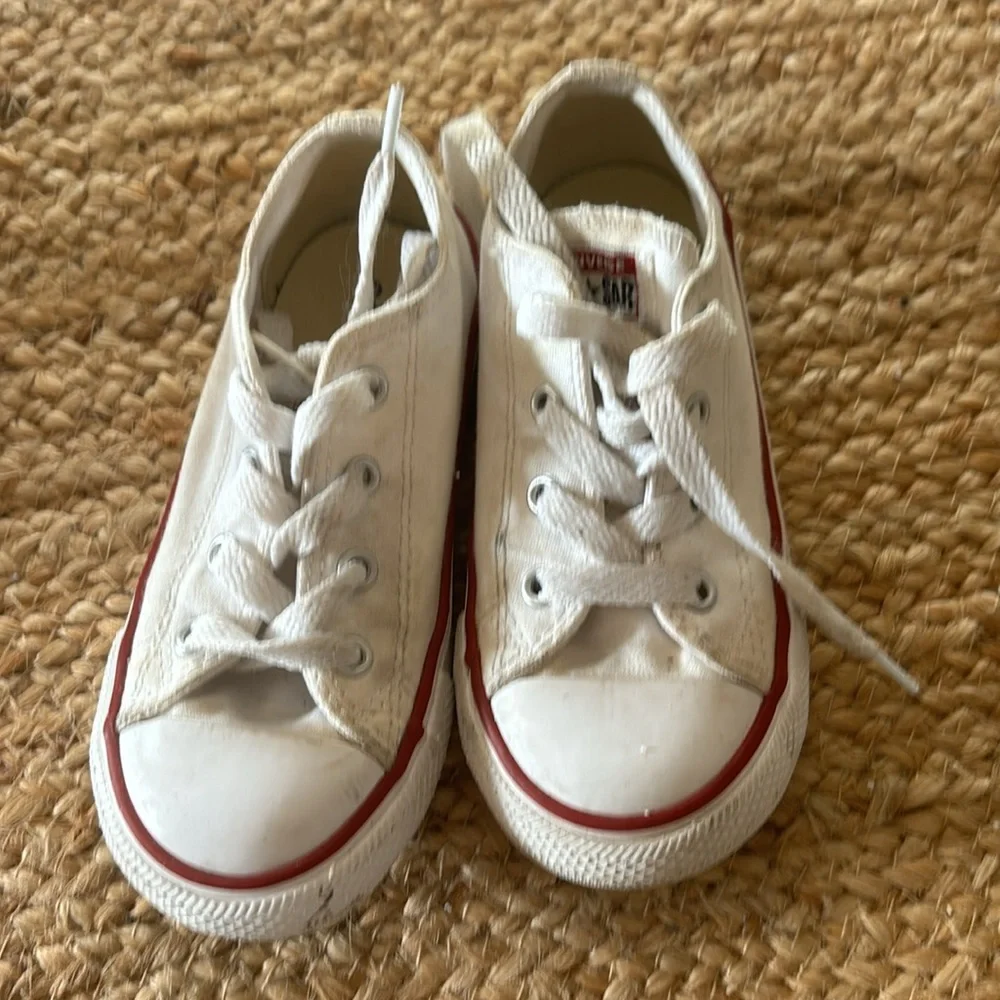 Converse‎ Chuck Taylor White Sneakers Infant Size 9